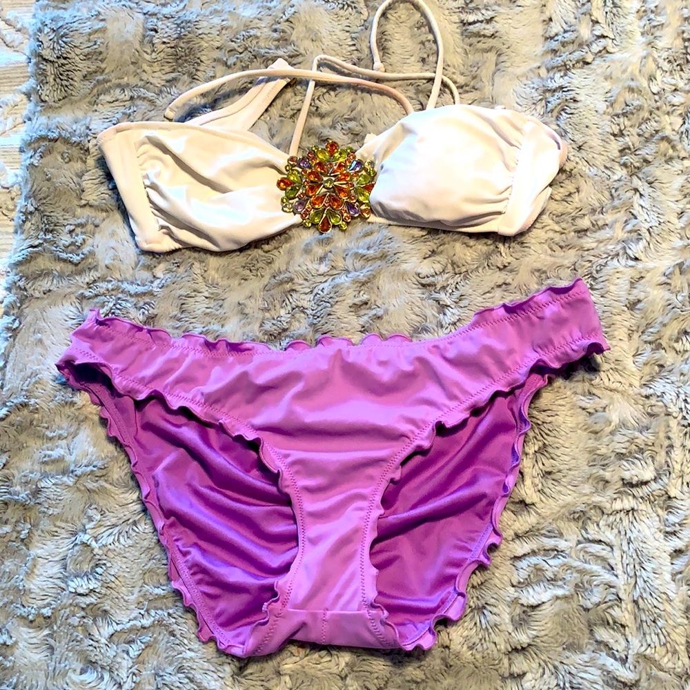 Victoria’s Secret bikini